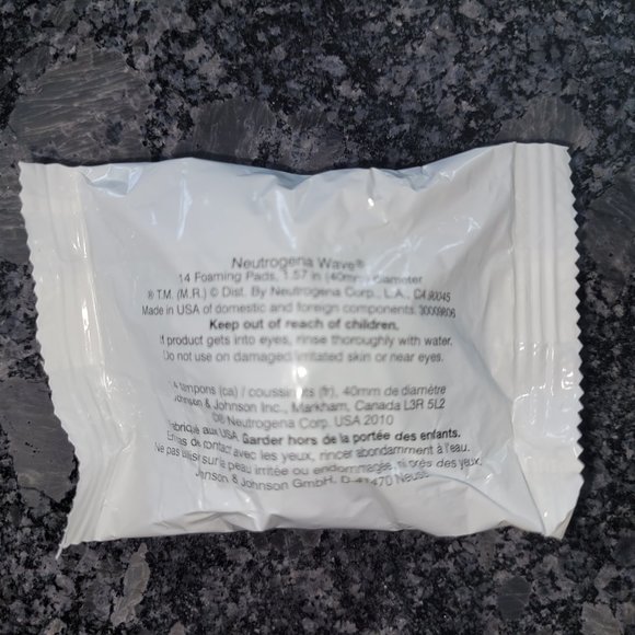 1 Pack Neutrogena Wave Deep Foaming Pads Refills Microdermabrasion Clean… - Picture 2 of 9